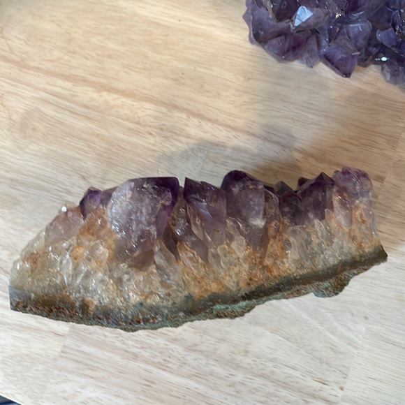 Beautiful Amethyst Cluster from Uruguay over 2 pounds- Reiki- Meditation- Decor - Picture 8 of 8